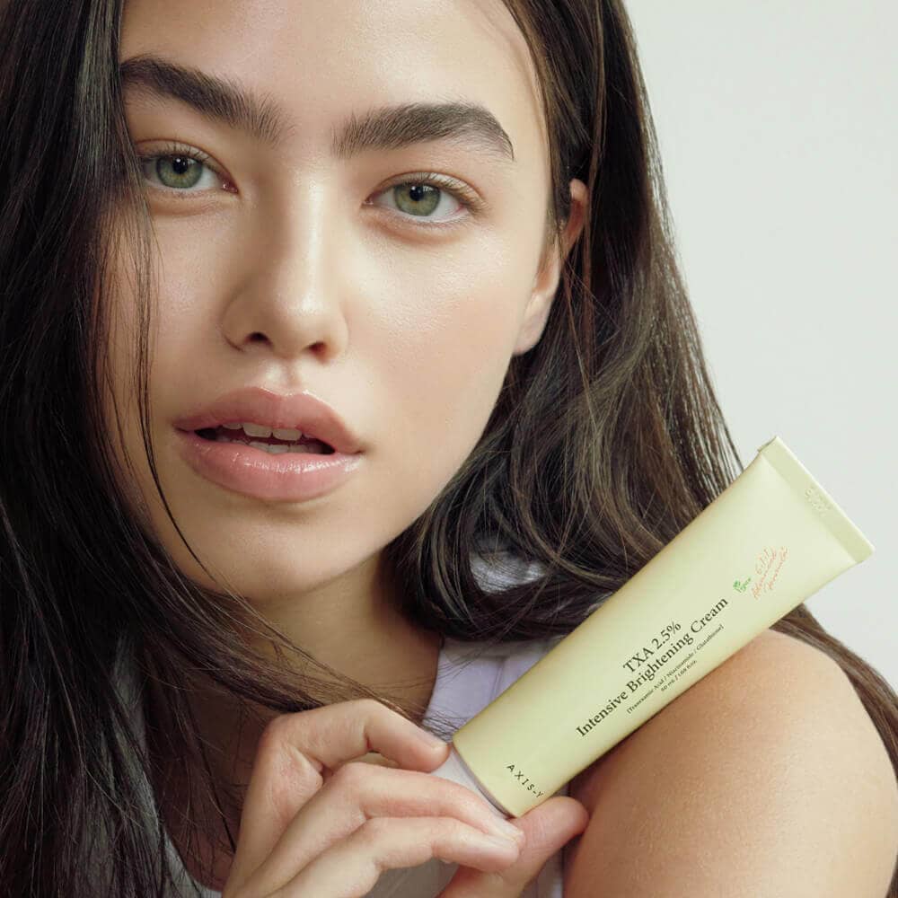 Осветляющий крем с 2,5% транексамовой кислоты AXIS-Y TXA 2.5% Intensive Brightening Cream 4
